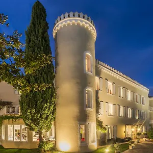 https://chateau-de-la-tour-cannes.fr-provencehotel.com